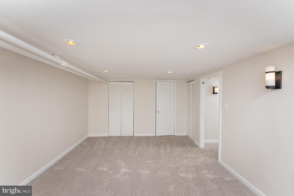 613 ANNESLIE ROAD