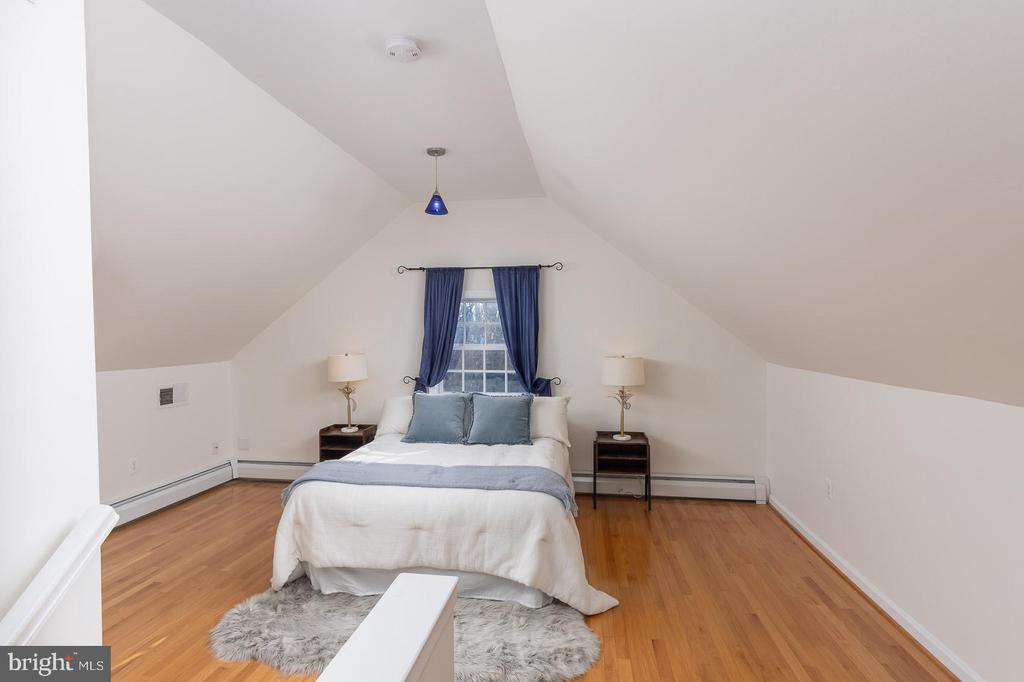 613 ANNESLIE ROAD