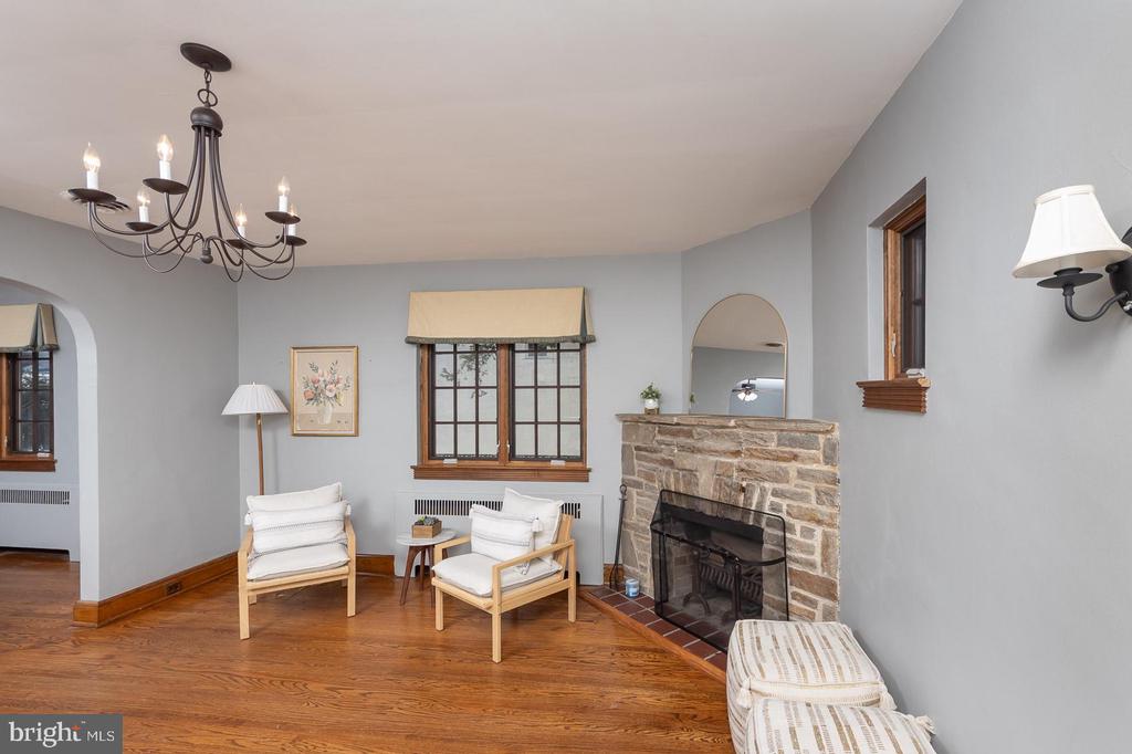 613 ANNESLIE ROAD