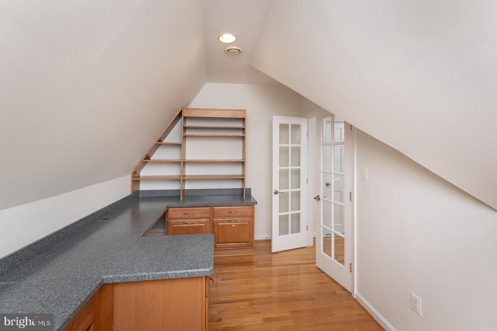 613 ANNESLIE ROAD