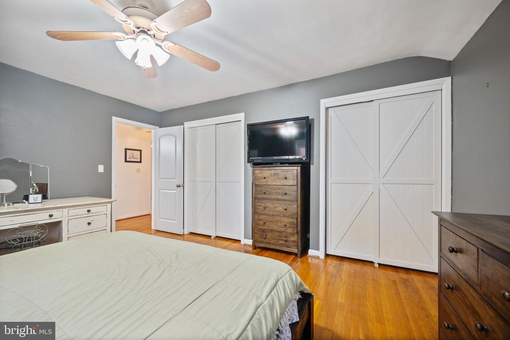 1311 GLENMONT ROAD