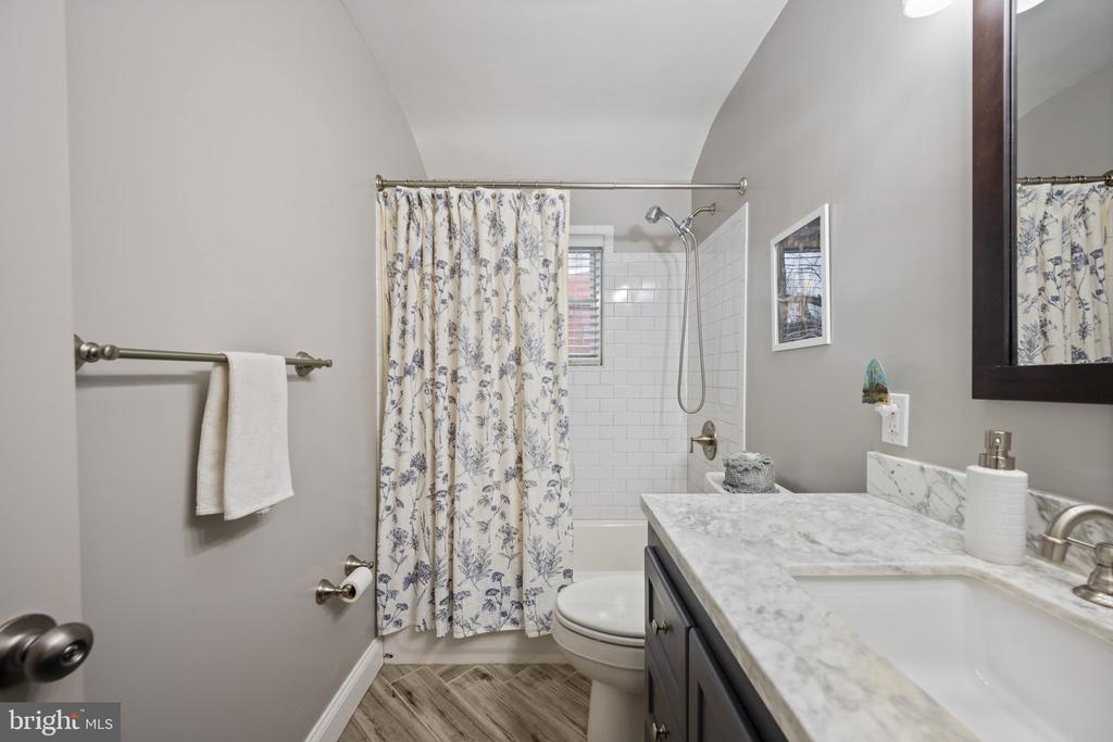 1311 GLENMONT ROAD