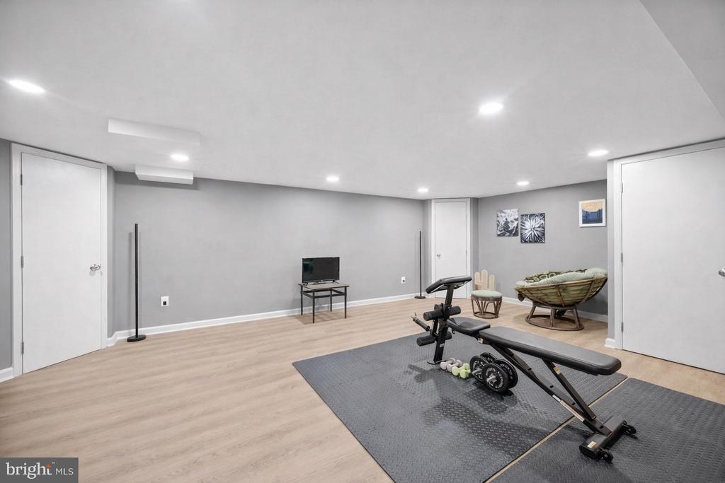 1311 GLENMONT ROAD