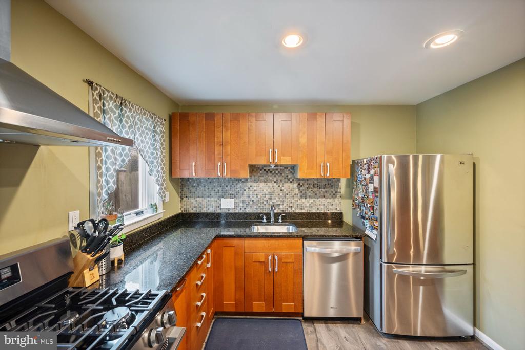 1311 GLENMONT ROAD