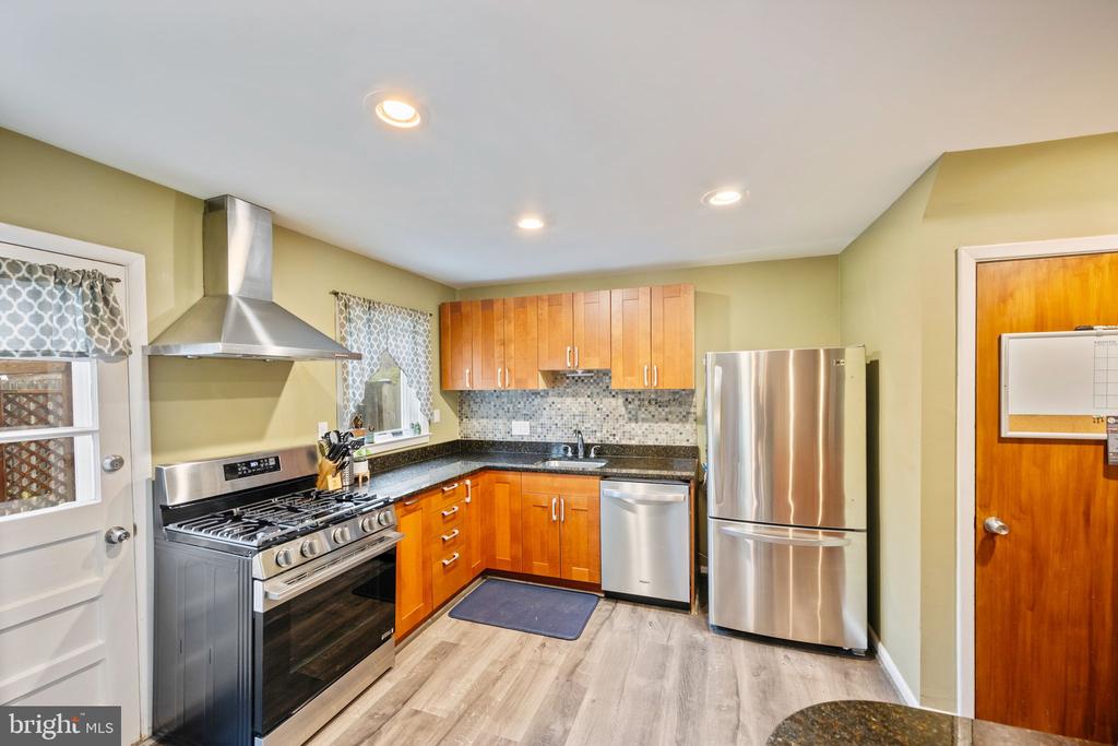 1311 GLENMONT ROAD