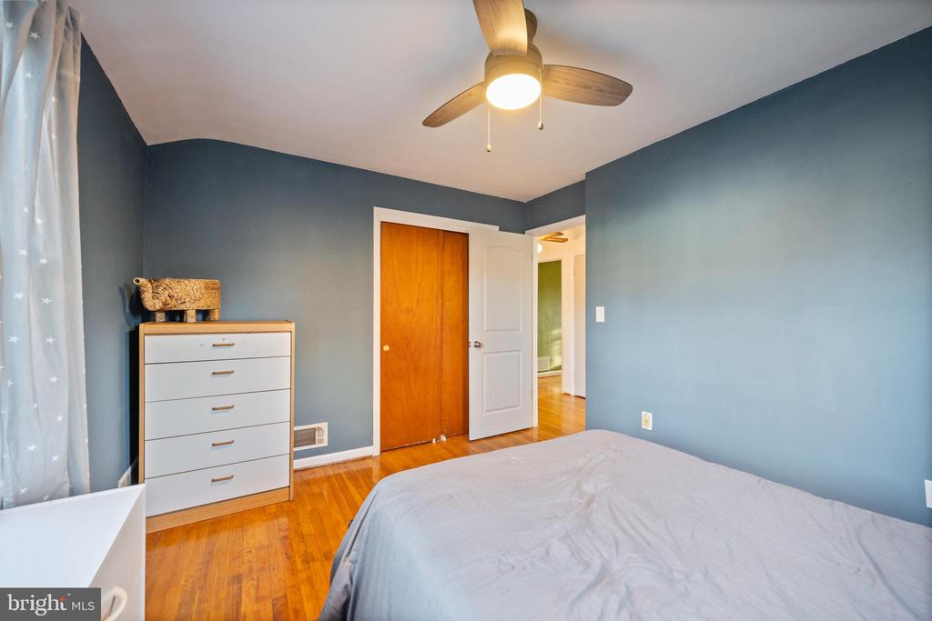 1311 GLENMONT ROAD