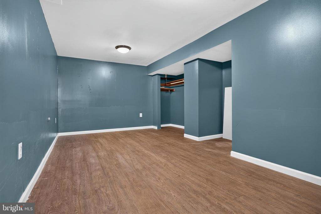 2104 CEDAR CIRCLE DRIVE