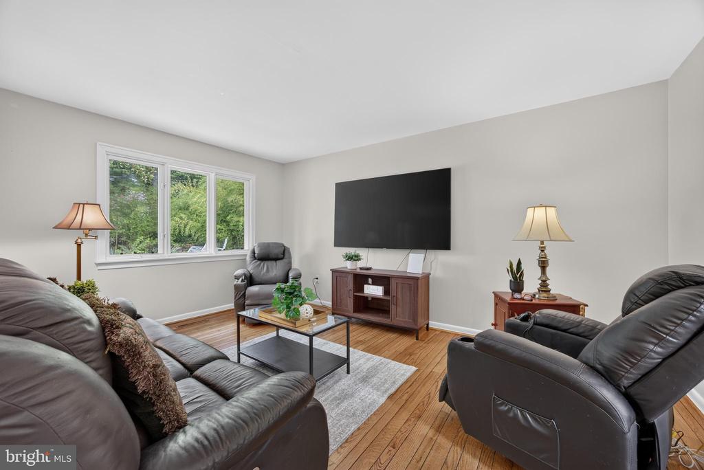 2104 CEDAR CIRCLE DRIVE