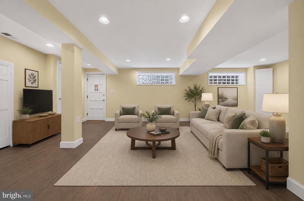 2104 CEDAR CIRCLE DRIVE