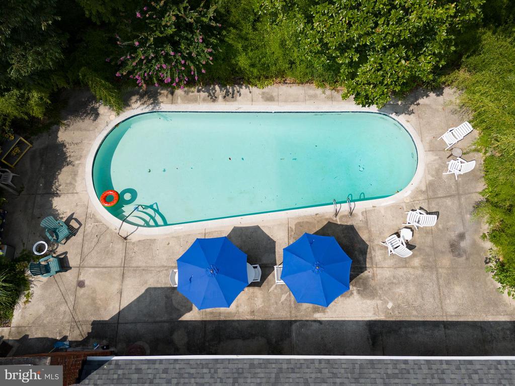 2104 CEDAR CIRCLE DRIVE