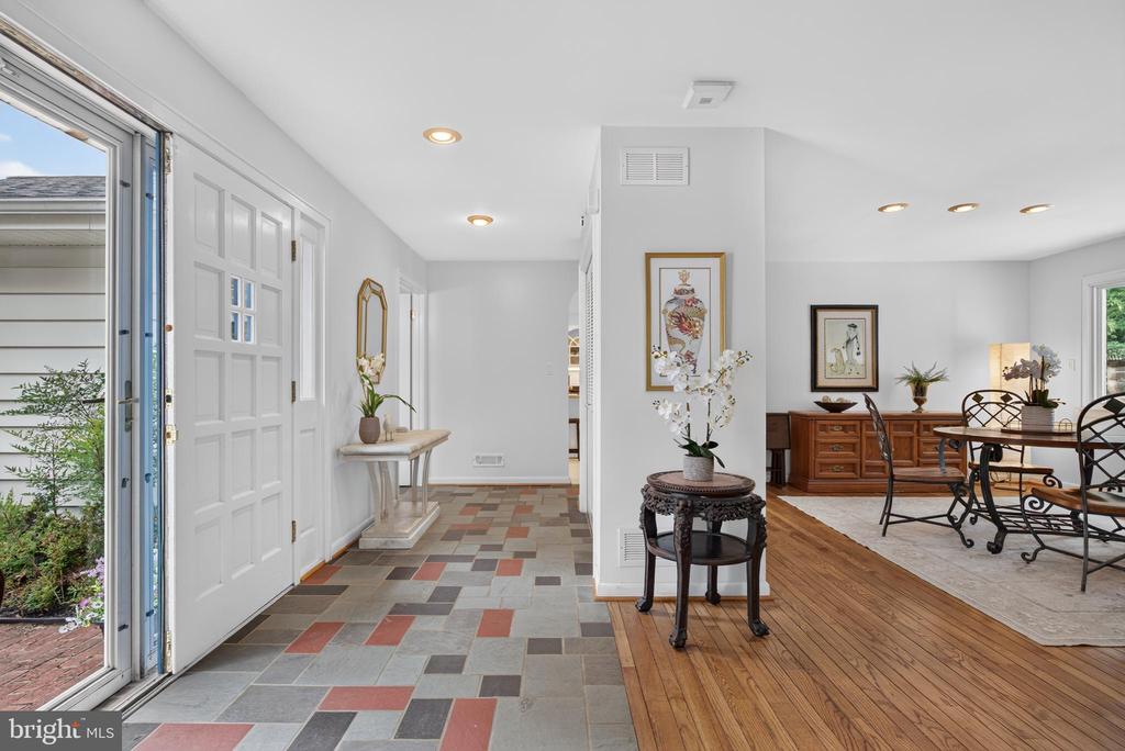 2104 CEDAR CIRCLE DRIVE