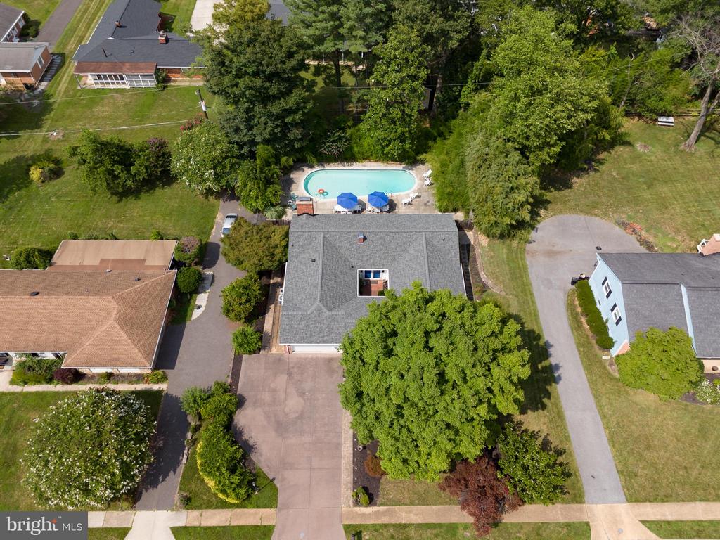 2104 CEDAR CIRCLE DRIVE