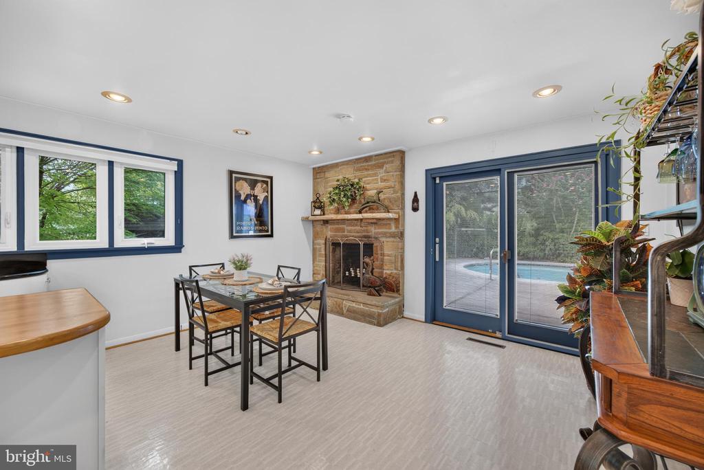 2104 CEDAR CIRCLE DRIVE