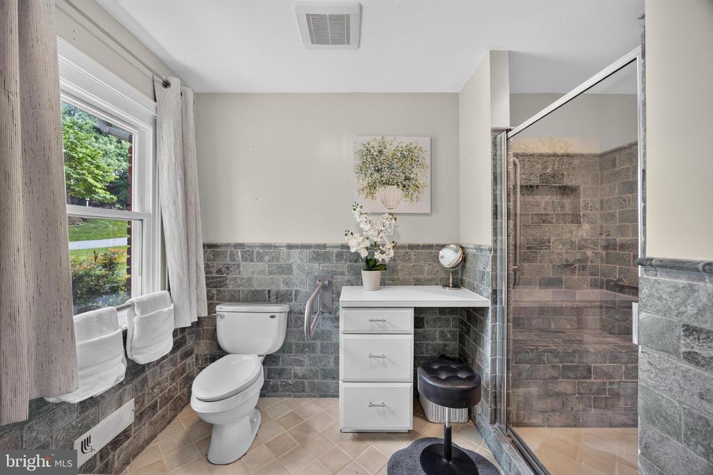 2104 CEDAR CIRCLE DRIVE