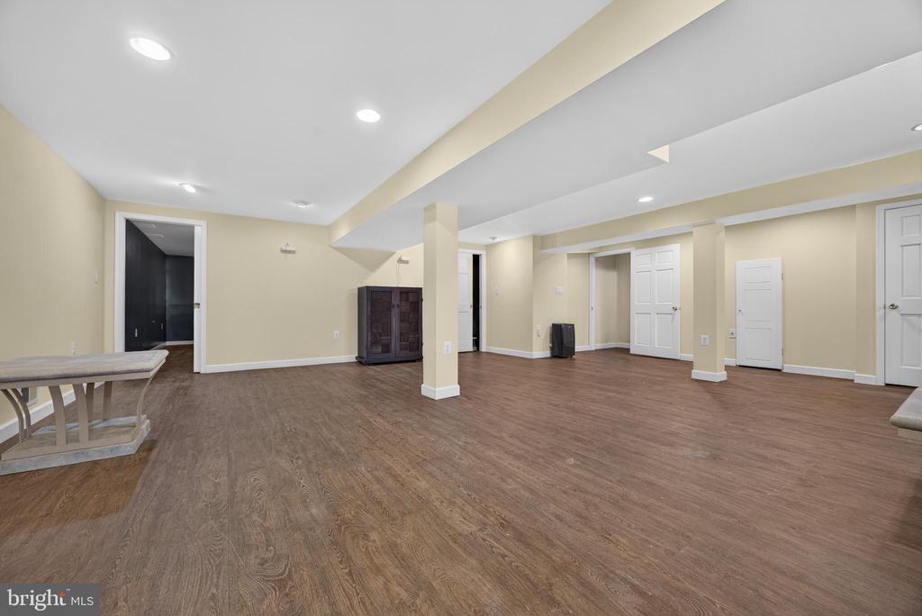 2104 CEDAR CIRCLE DRIVE