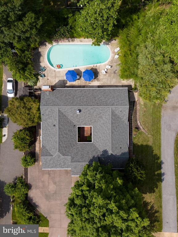 2104 CEDAR CIRCLE DRIVE