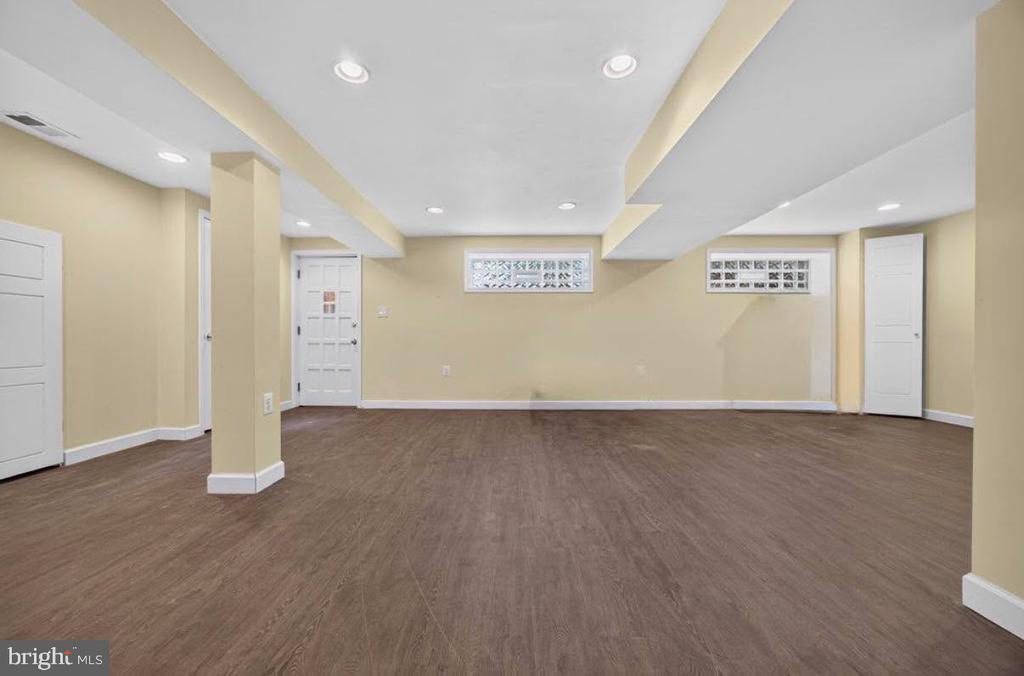 2104 CEDAR CIRCLE DRIVE