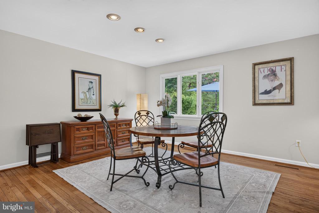 2104 CEDAR CIRCLE DRIVE