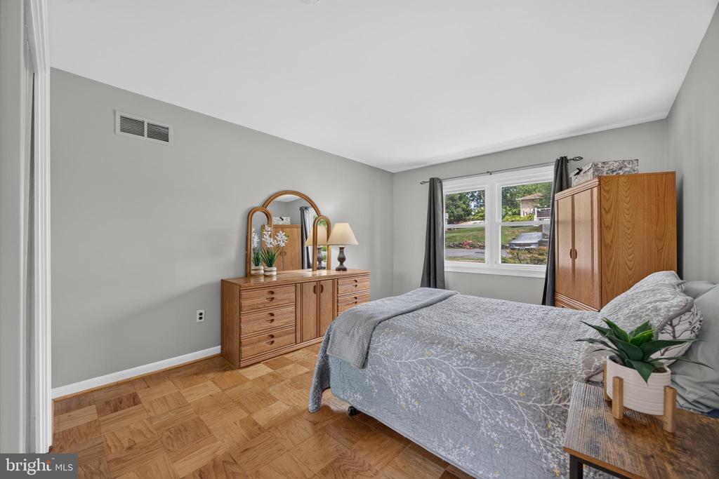 2104 CEDAR CIRCLE DRIVE
