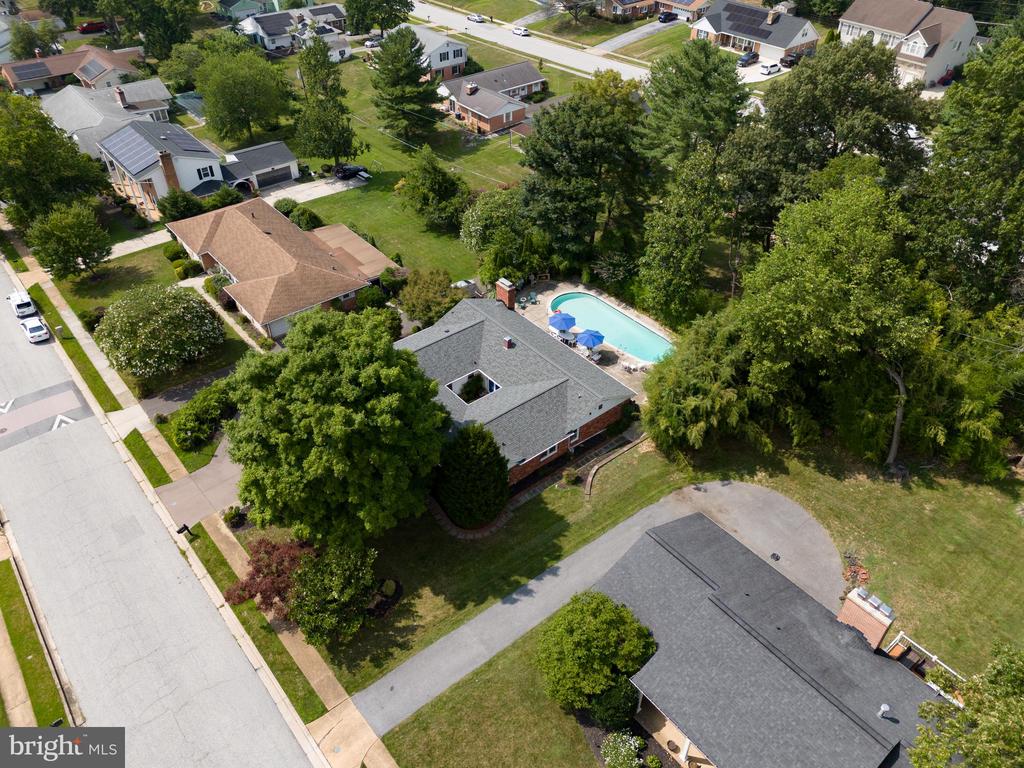 2104 CEDAR CIRCLE DRIVE