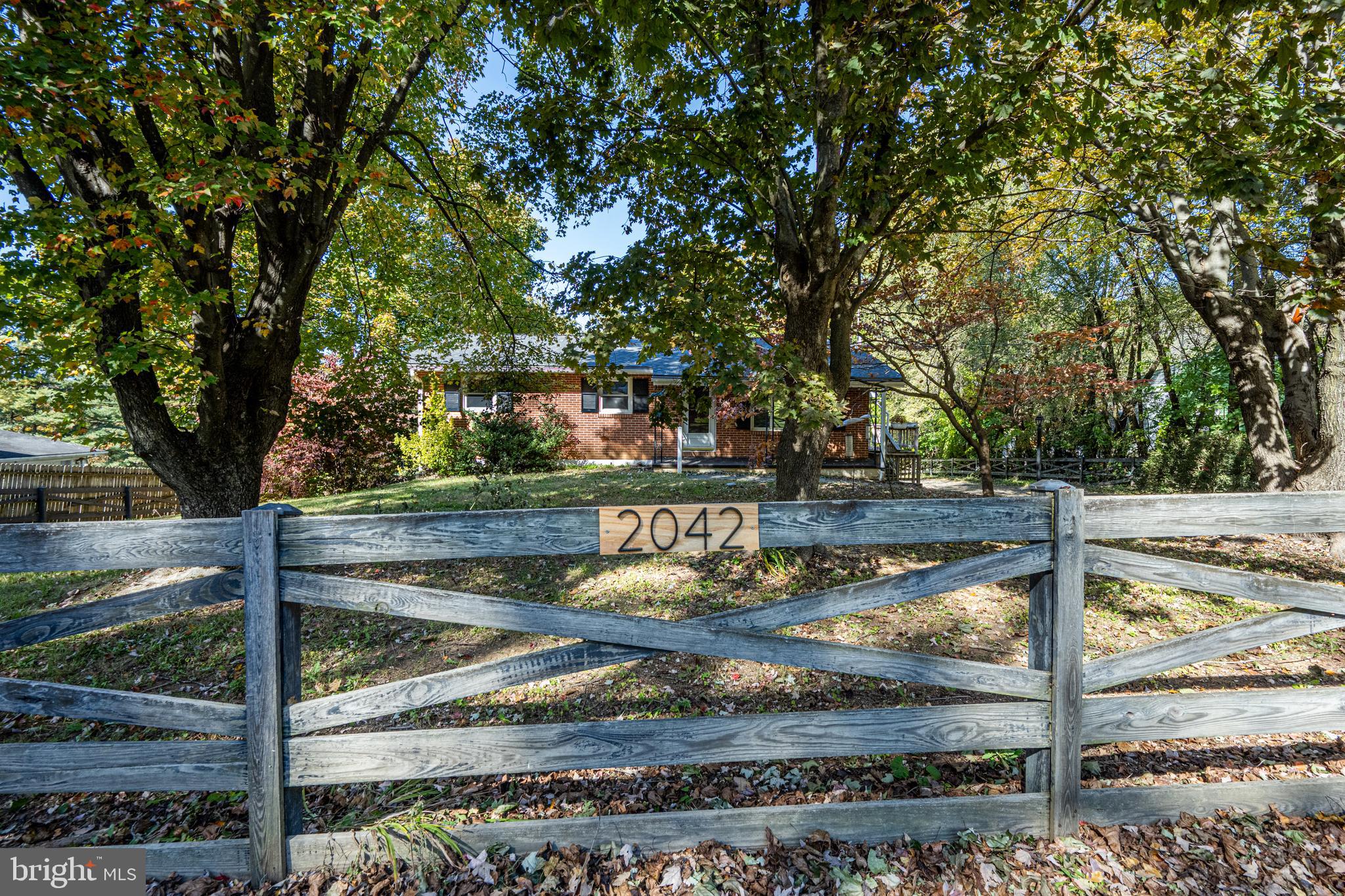 2042 Snydersburg Rd