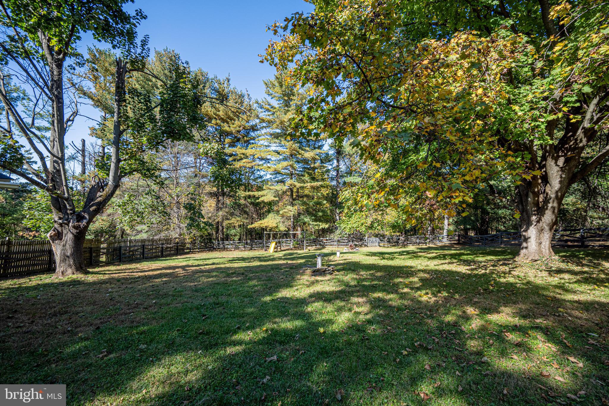 2042 Snydersburg Rd