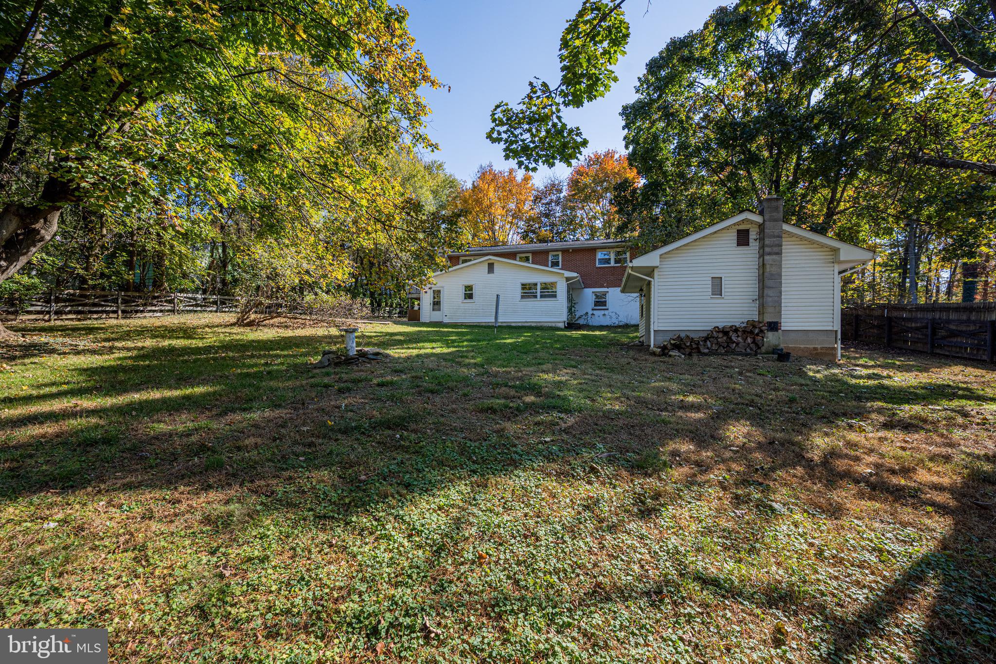 2042 Snydersburg Rd