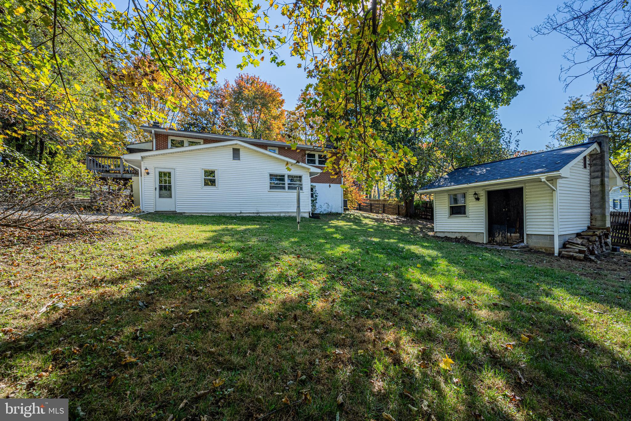 2042 Snydersburg Rd