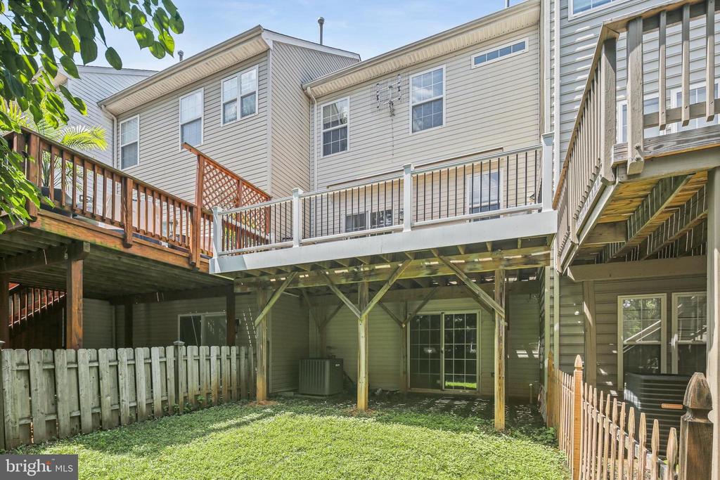 1305 Cabello Ct