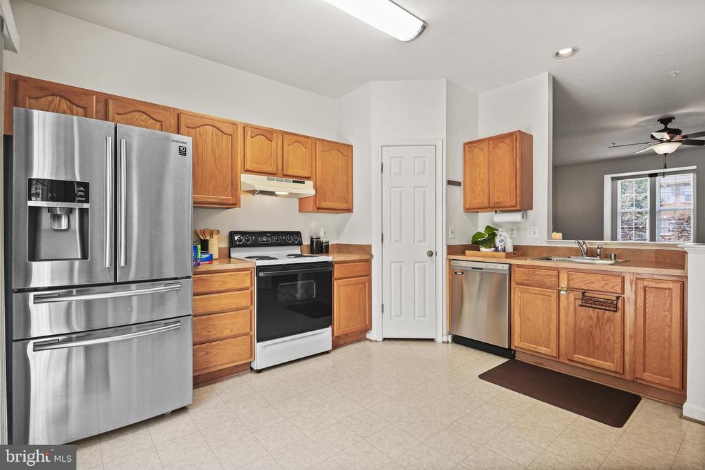 1305 Cabello Ct