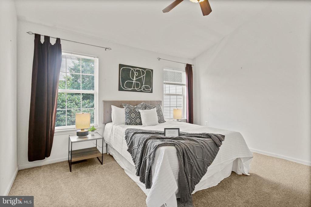 1305 Cabello Ct