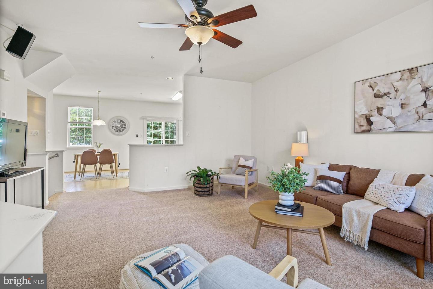 1305 Cabello Ct