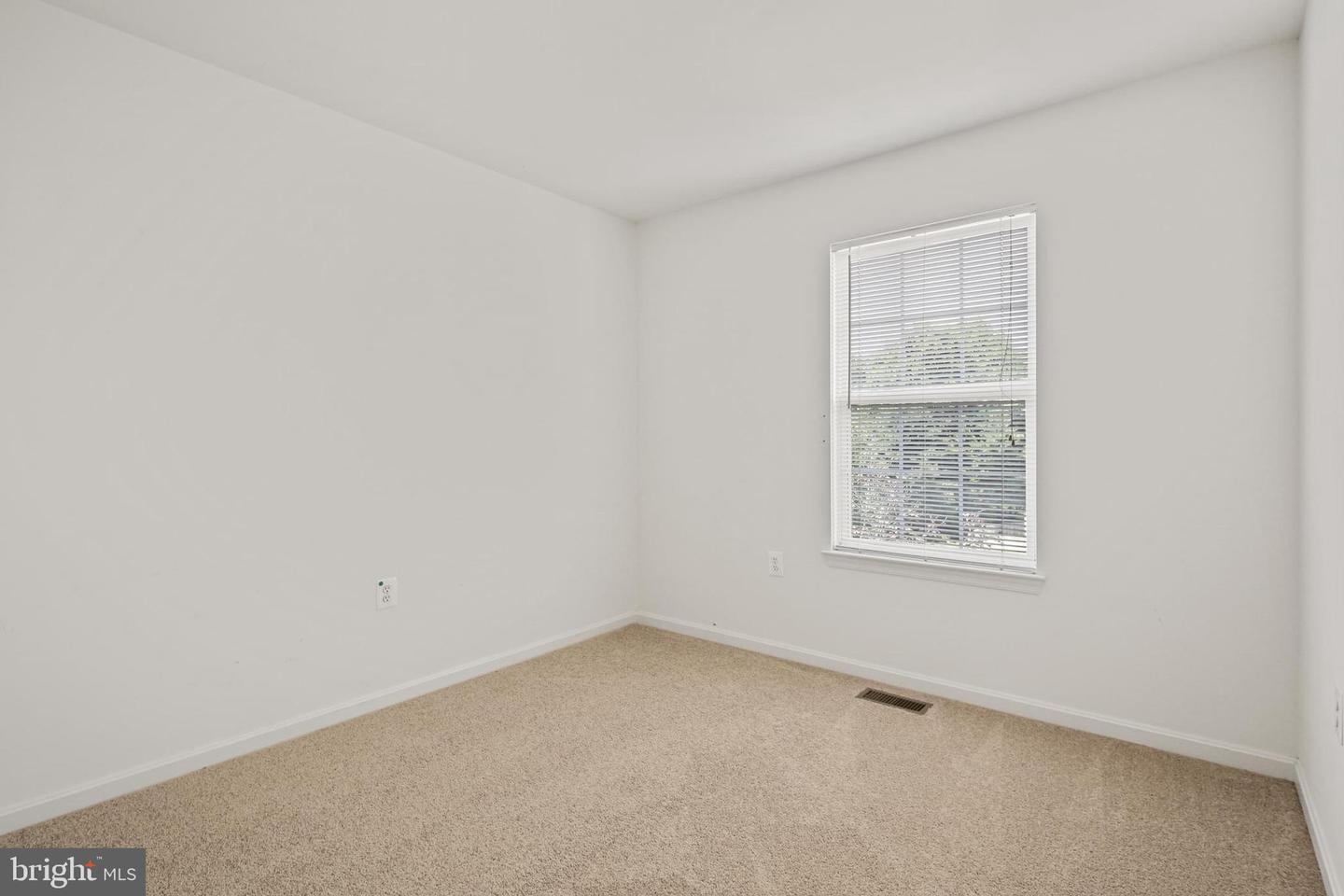 1305 Cabello Ct