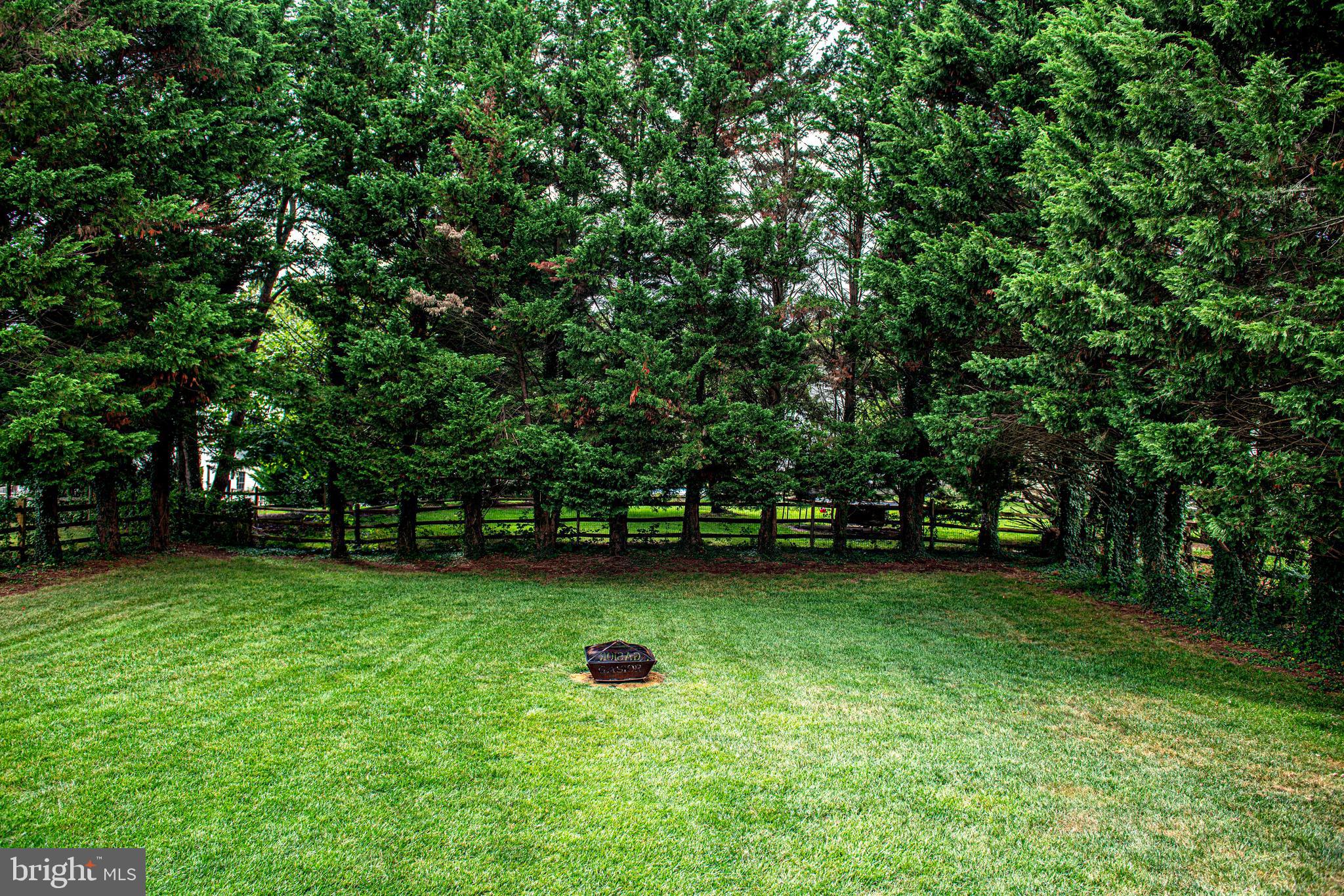 2240 Deadora Dr