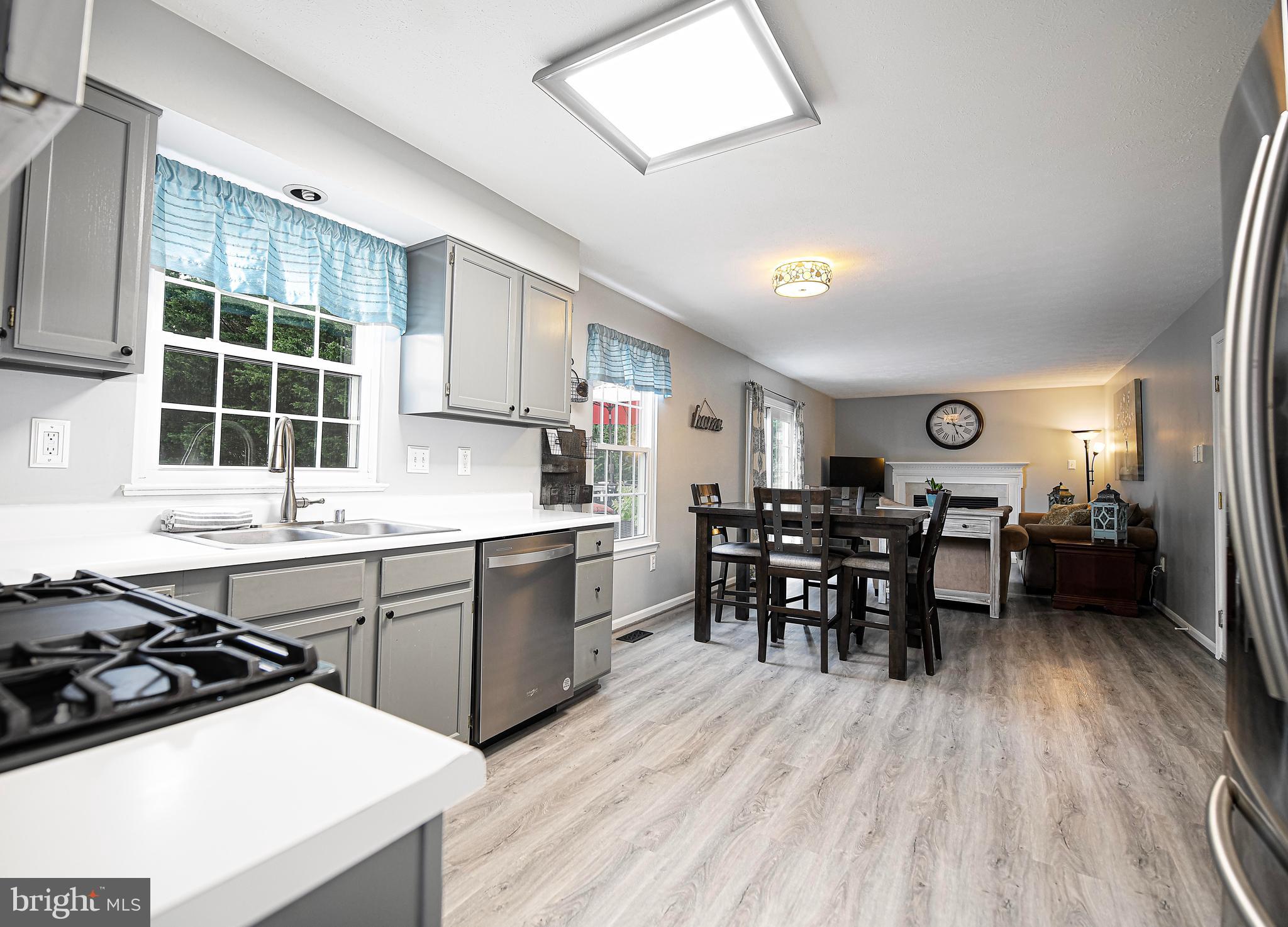 2240 Deadora Dr