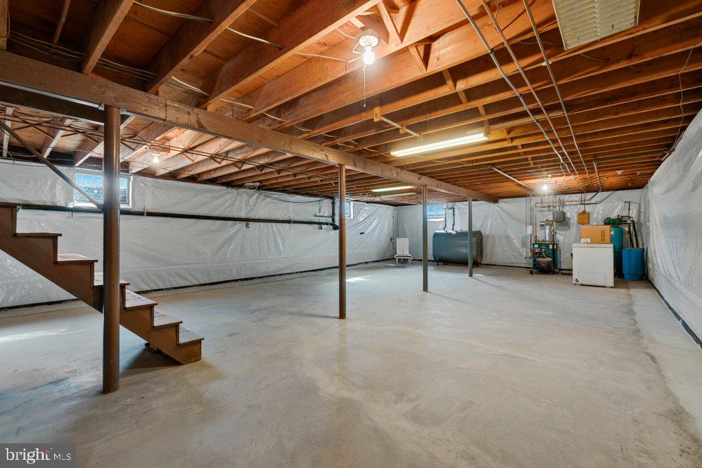313 Plumtree Rd