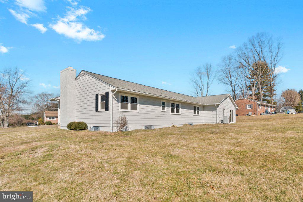 313 Plumtree Rd