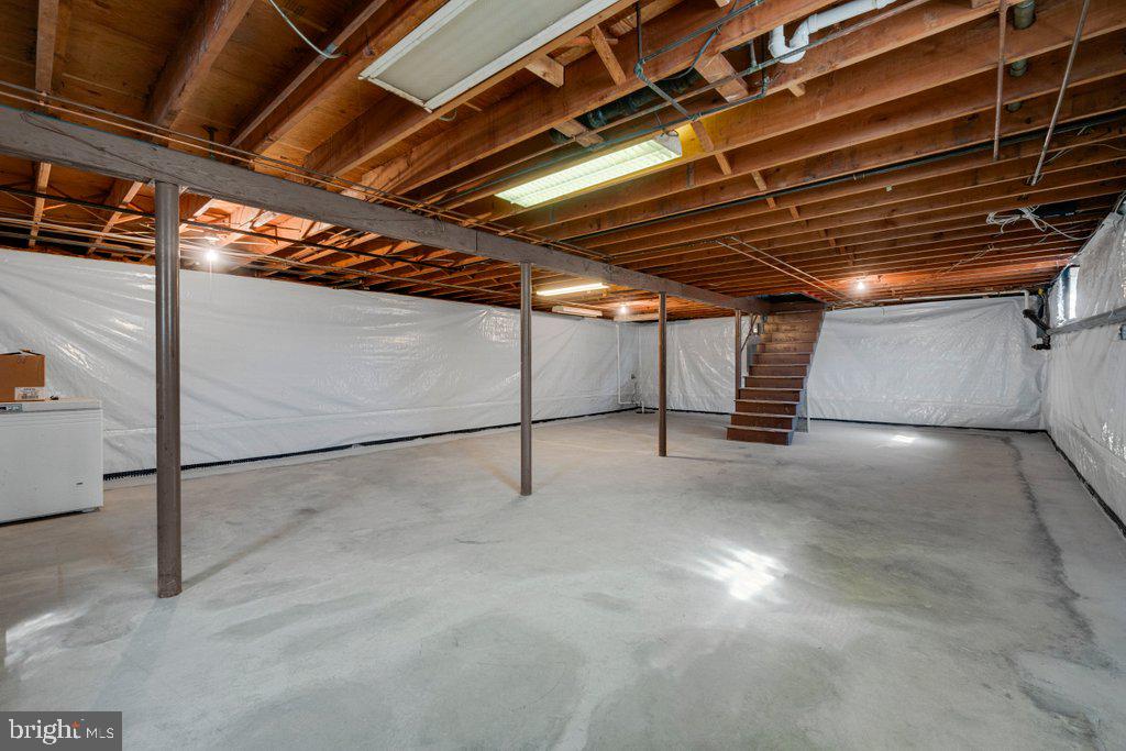 313 Plumtree Rd