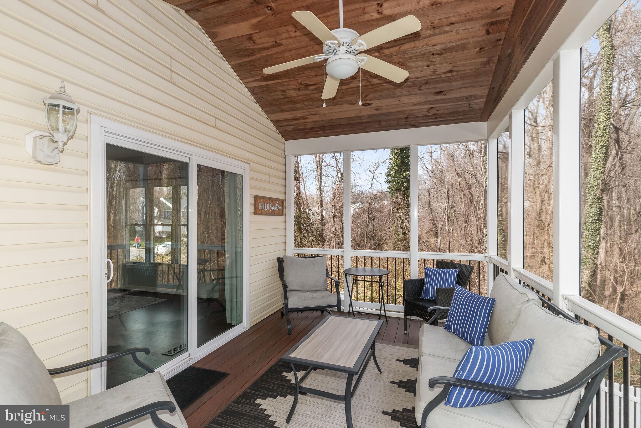 3301 Trellis Ln