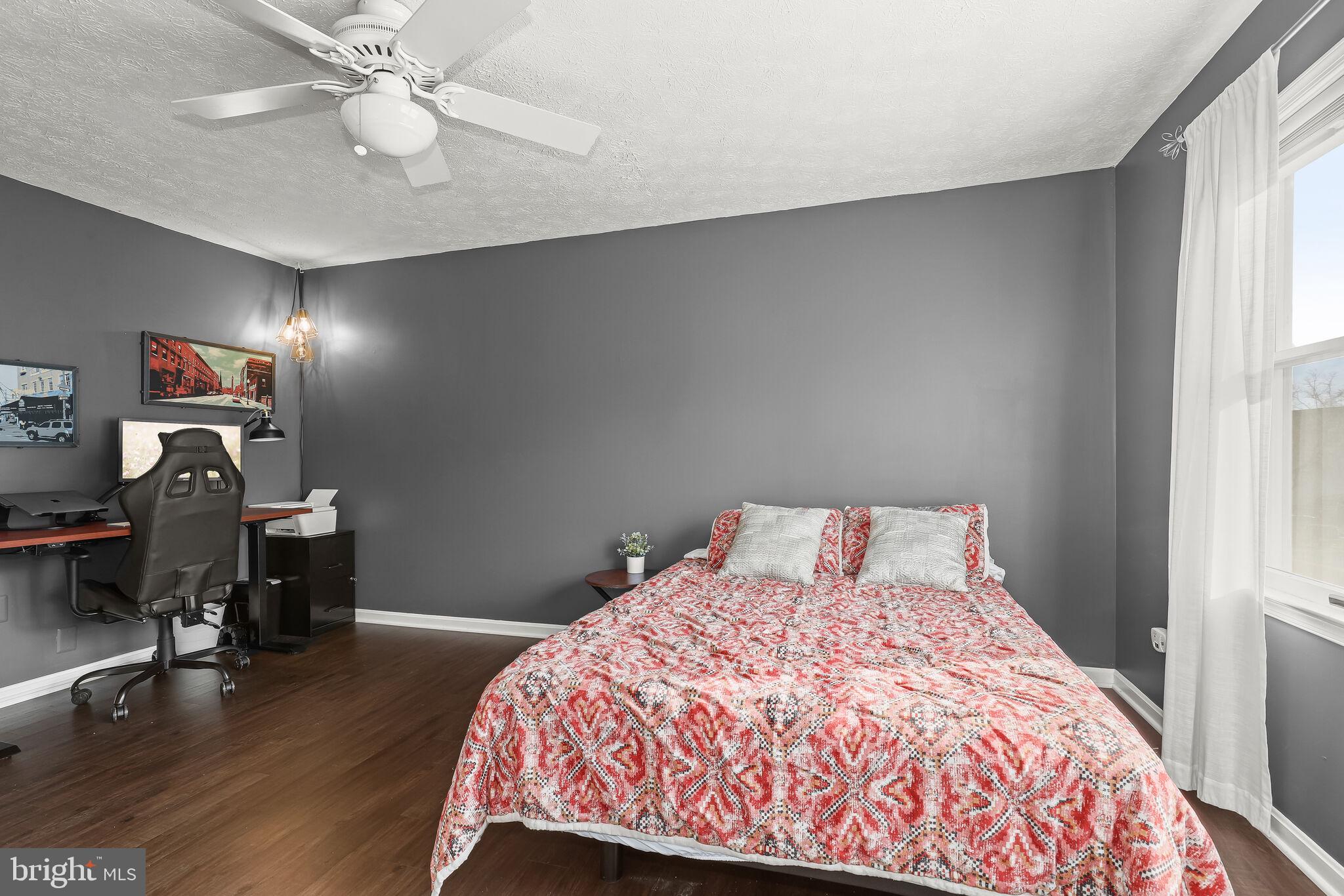 3301 Trellis Ln