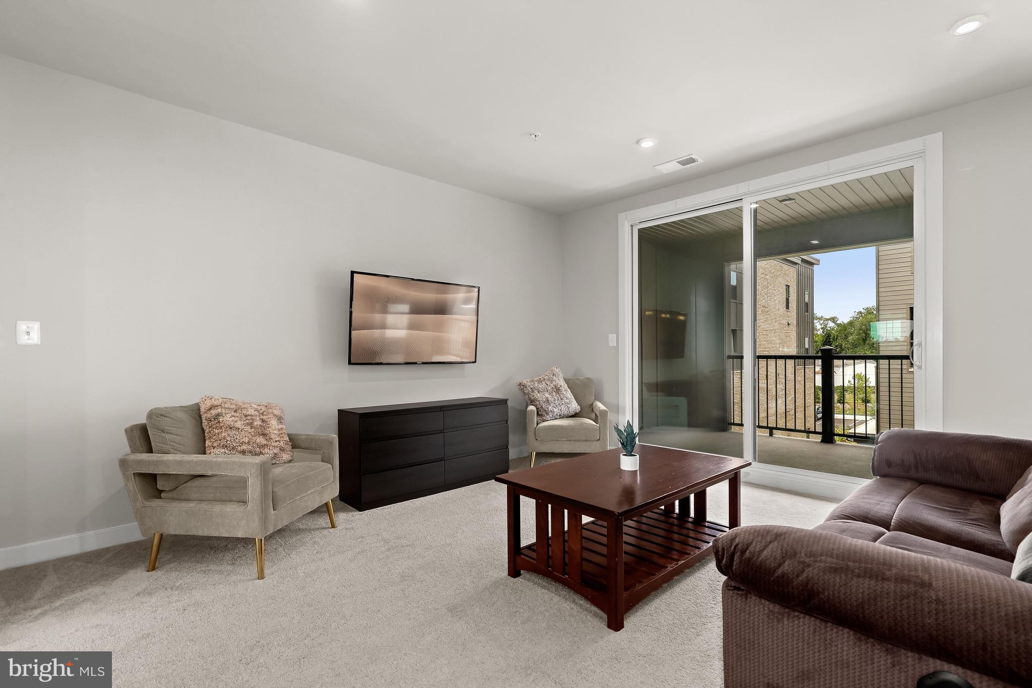 10036-B American Pharoah Ln #84