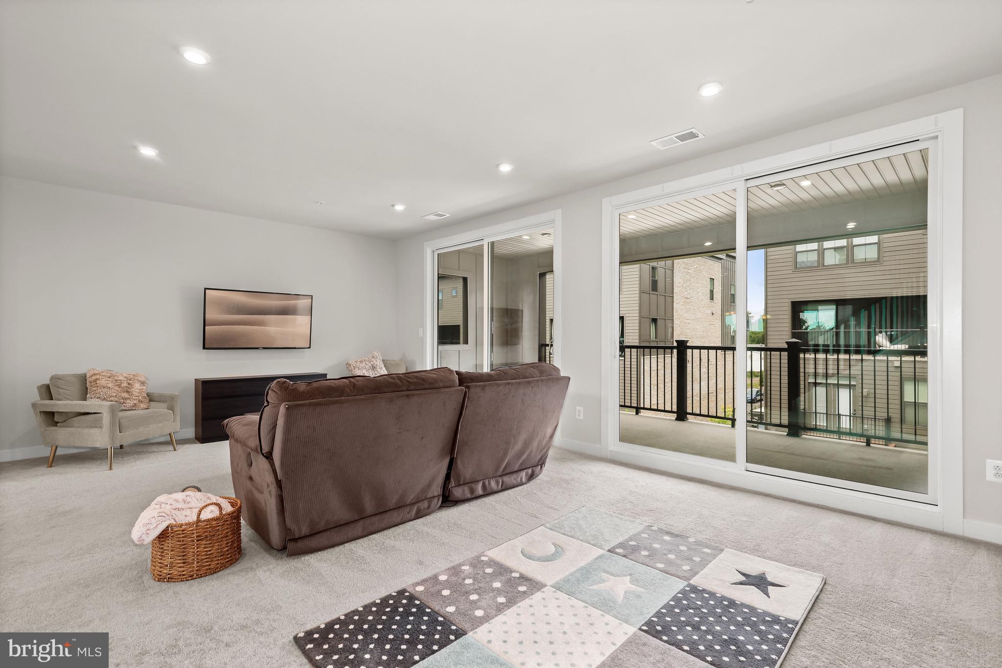 10036-B American Pharoah Ln #84