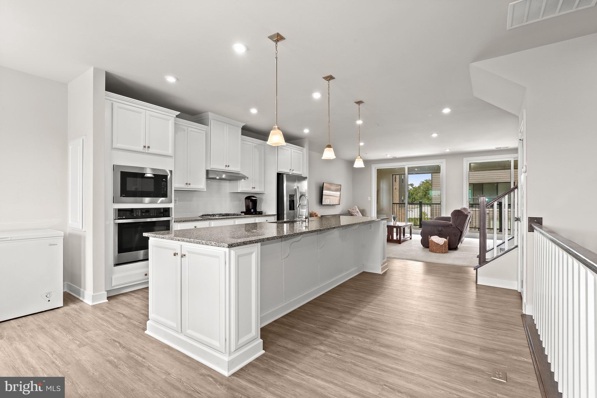 10036-B American Pharoah Ln #84