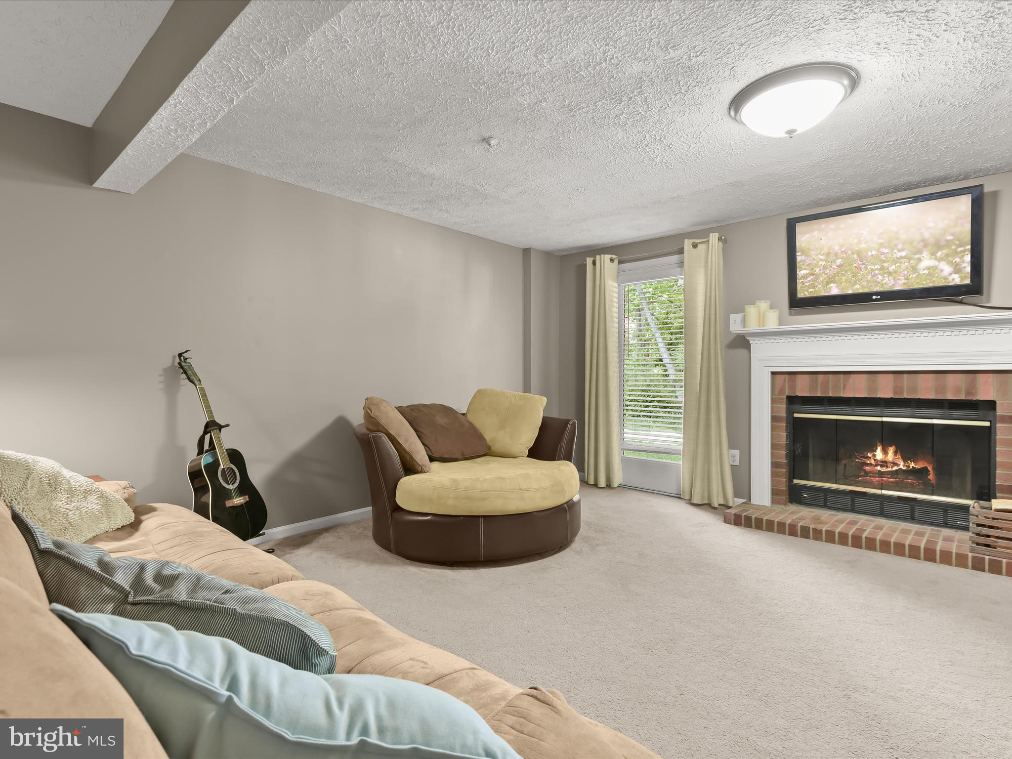 8110 Ellen Way