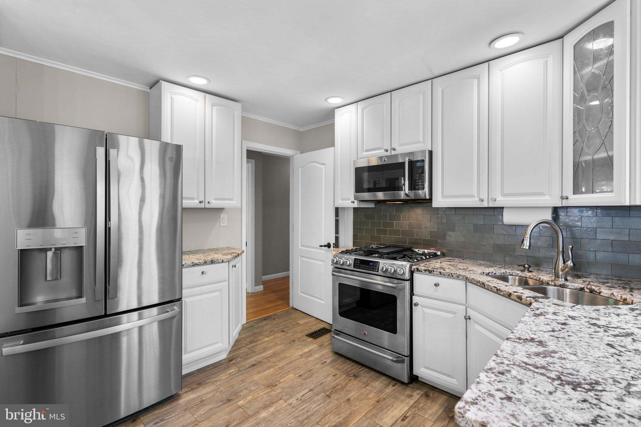 2804 Deerfield Dr