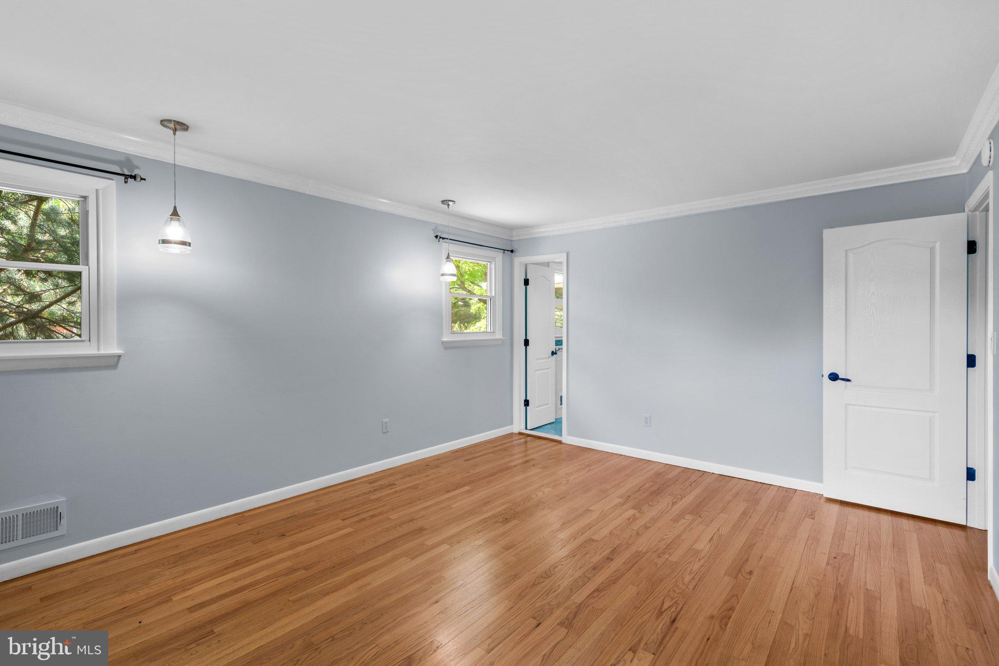 2804 Deerfield Dr