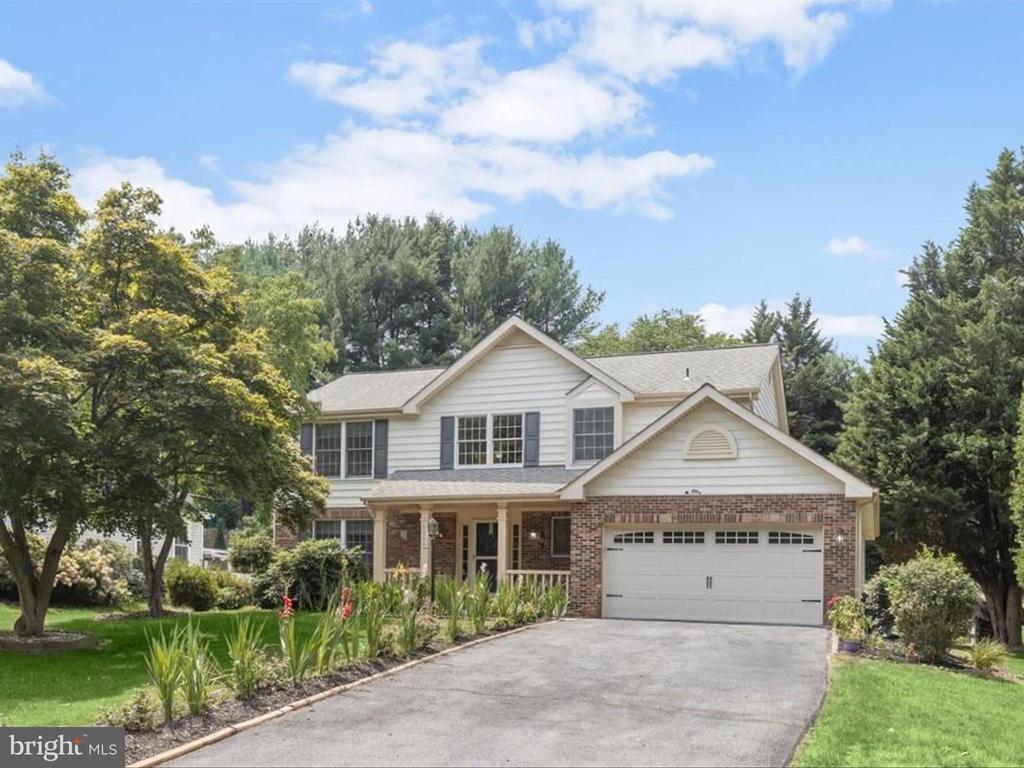 8289 Hammond Branch Way