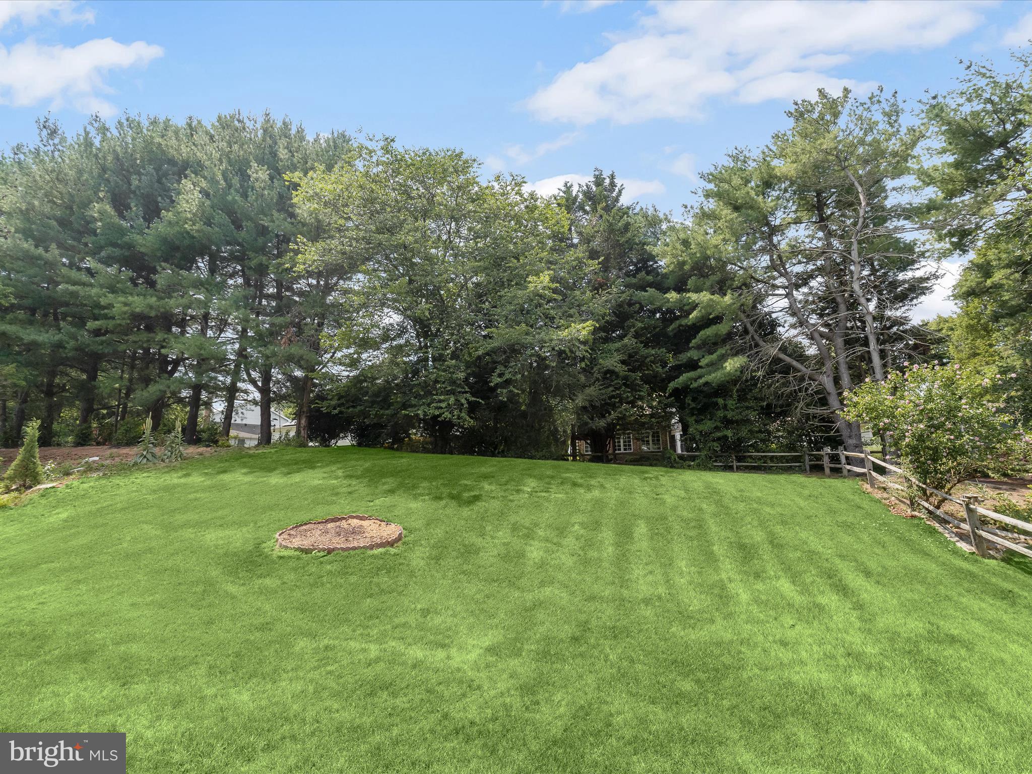 8289 Hammond Branch Way
