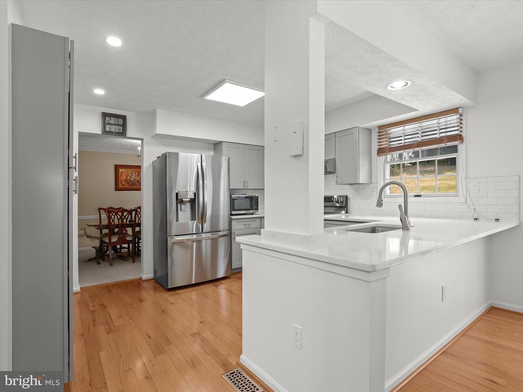 8289 Hammond Branch Way