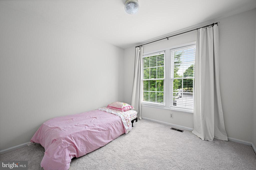 10324 John Eager Ct